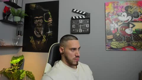 Snapshot of giorgio_leone2 chatting on 01.15.25 Giorgio leone online show from 01.15.25