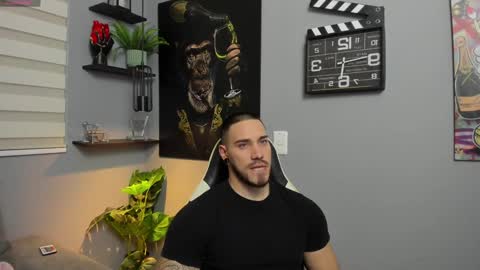 Snapshot of giorgio_leone2 chatting on 01.22.25 Giorgio leone online show from 01.22.25