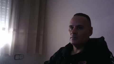 Snapshot of gioshadow chatting on 11.16.25 gioshadow online show from 11.16.25