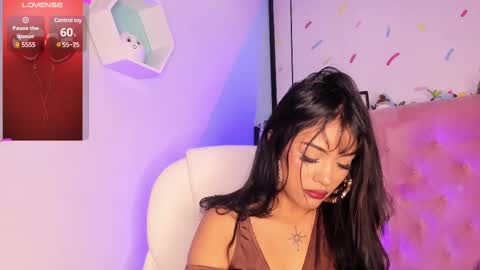 Snapshot of giovanna_oliveira chatting on 02.17.25 Giovanna online show from 02.17.25