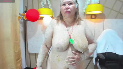 Girl Amada online show from 12.21.24