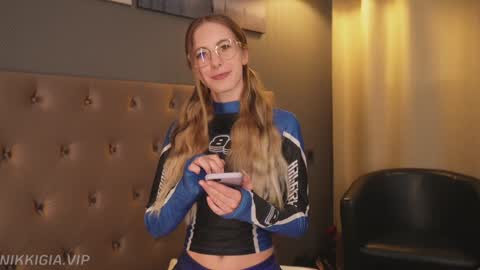 Nikki online show from 10.12.25