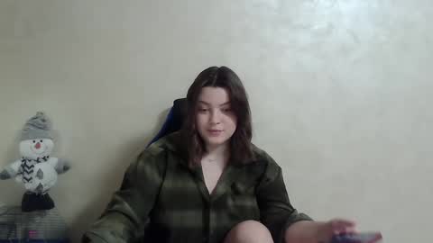 Snapshot of girl_leya chatting on 01.04.25 girl_leya online show from 01.04.25