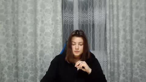 Snapshot of girl_leya chatting on 01.30.25 girl_leya online show from 01.30.25