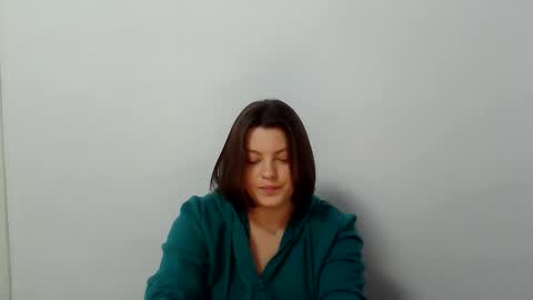 girl_leya online show from 11.17.25