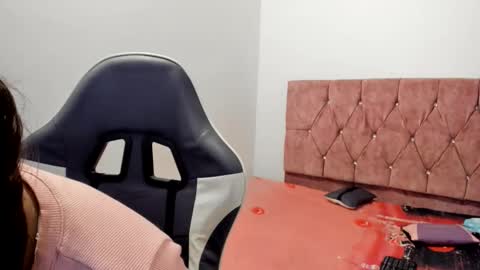 girl_princess18 online show from 05.26.26