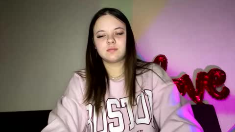 girl_shy07 online show from 02.11.26