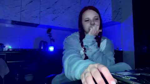 girl_shy07 online show from 04.16.26