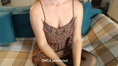 Snapshot of girlfrend10 chatting on 01.14.25 Girlfriend online show from 01.14.25