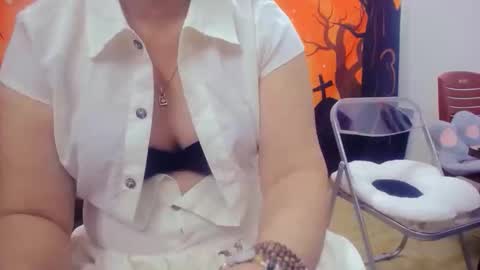 girlhanoi online show from 11.04.25