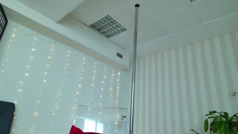 Snapshot of girlnextd00r_ chatting on 01.31.25 Hanna online show from 01.31.25