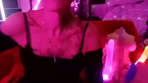 girls227445638252 online show from 11.24.25