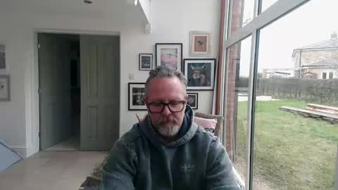 girlsandbikes online show from 02.02.26