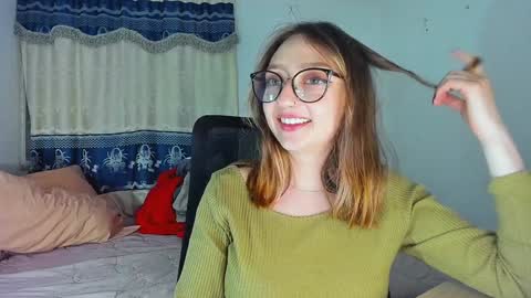 Maze    Thumbs up online show from 12.24.24