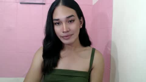 Rhaine online show from 12.03.24