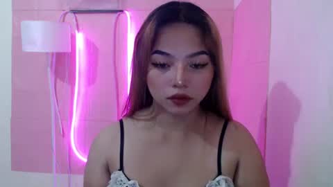 Rhaine online show from 03.01.25