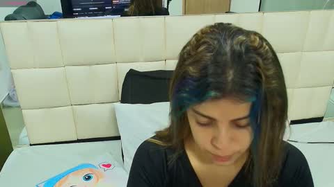 Gisell online show from 10.27.25