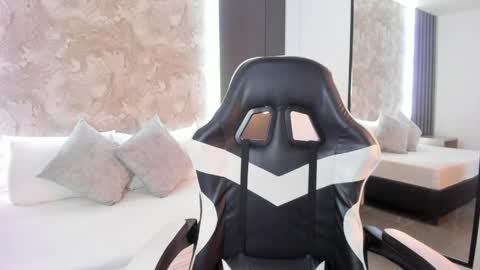 giselle_anelise online show from 03.31.26