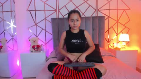 GISELLE ROLDAN online show from 02.12.25