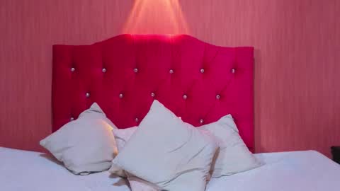 Snapshot of gissel_angel chatting on 10.14.25 Gissel angel online show from 10.14.25