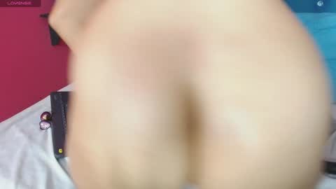 Gissell Saenz online show from 12.04.24