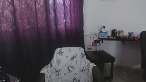 Gissell Saenz online show from 02.04.25