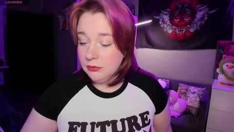 Snapshot of gitera_ chatting on 10.18.25 AlexaMillis online show from 10.18.25