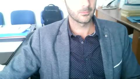 giuseppevai1 online show from 10.04.25