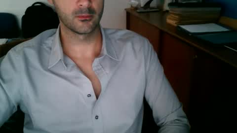 giuseppevai1 online show from 10.31.25