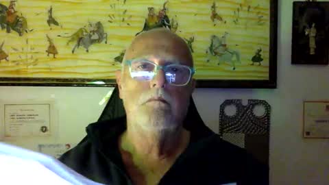 giutomma930394 online show from 04.16.26