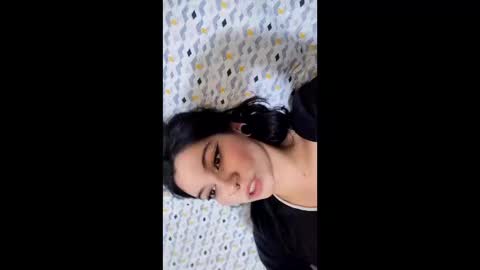 Snapshot of give_me_orgasms chatting on 01.12.26 Nice to meet you my name is Heyli online show from 01.12.26