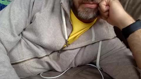 Snapshot of givemehead_now chatting on 10.25.25 Leon online show from 10.25.25