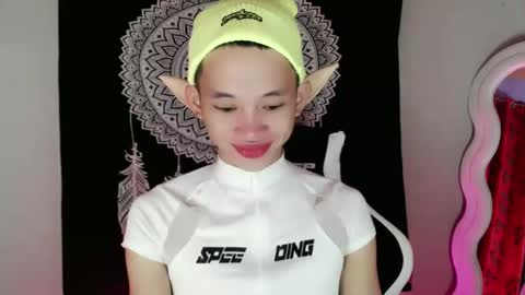 Snapshot of givemethrillx chatting on 01.10.25 givemethrillx online show from 01.10.25