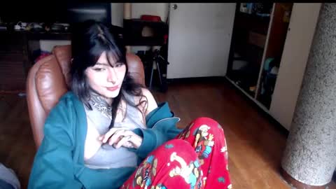 Snapshot of givenom chatting on 10.06.25 dirtyvenom online show from 10.06.25