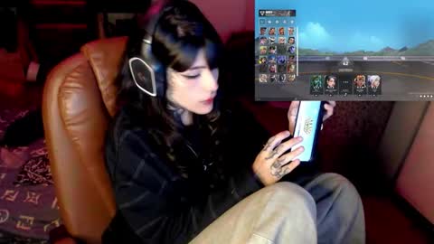 Snapshot of givenom chatting on 11.14.25 dirtyvenom online show from 11.14.25