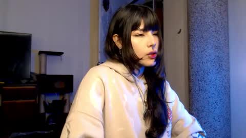 Snapshot of givenom chatting on 11.17.25 dirtyvenom online show from 11.17.25