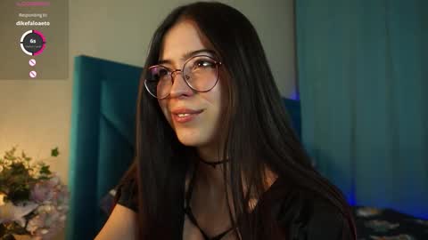 Snapshot of gizefto chatting on 09.26.25 Agness online show from 09.26.25