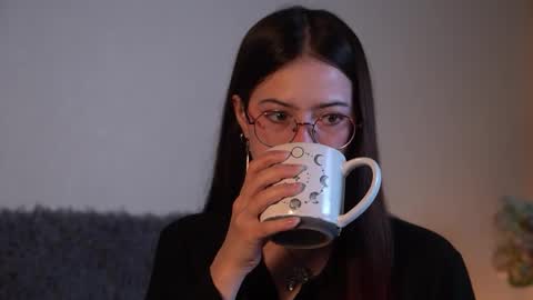 Snapshot of gizefto chatting on 09.29.25 Agness online show from 09.29.25