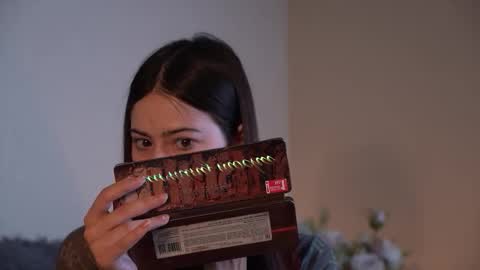 Snapshot of gizefto chatting on 10.05.25 Agness online show from 10.05.25