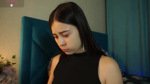 Snapshot of gizefto chatting on 10.10.25 Agness online show from 10.10.25