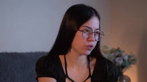 Snapshot of gizefto chatting on 10.28.25 Agness online show from 10.28.25