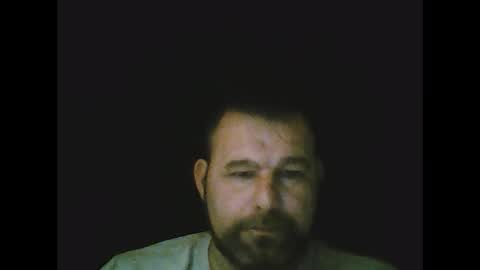 Snapshot of gjleeke chatting on 01.16.25 guzz online show from 01.16.25