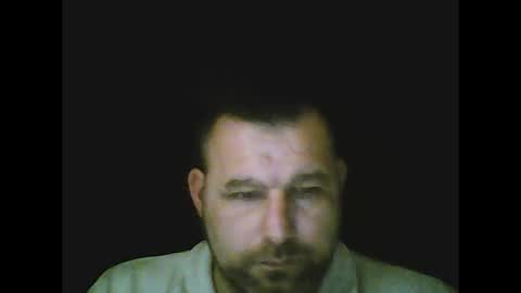 Snapshot of gjleeke chatting on 02.16.25 guzz online show from 02.16.25