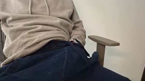 Snapshot of gjustaguym chatting on 04.04.26 gjustaguym online show from 04.04.26