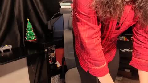 glaceon9 online show from 01.17.25