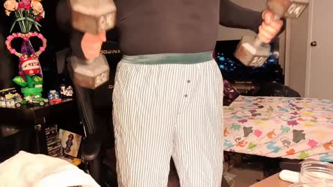 glaceon9 online show from 02.05.25