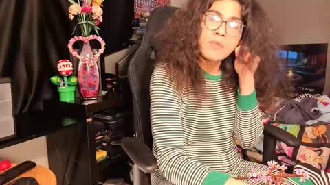 glaceon9 online show from 02.20.25