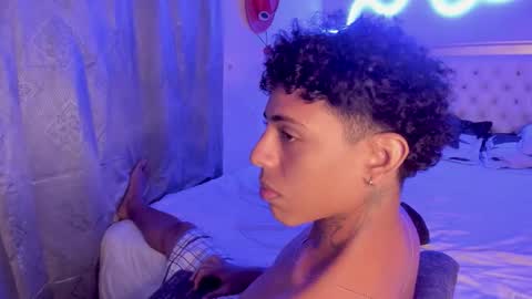 Snapshot of glader_guy chatting on 10.17.25 only for you bby online show from 10.17.25