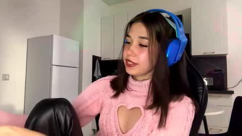 Snapshot of gladysgoodness chatting on 10.22.25 Ann online show from 10.22.25