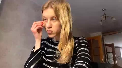 gladyswigg online show from 04.03.26